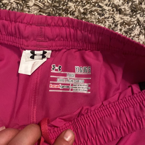 Under Armour Shorts - Picture 2 of 2